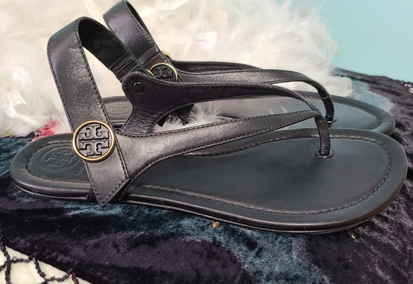 Tory Burch Shoes - NWOT Tory Burch Sandals